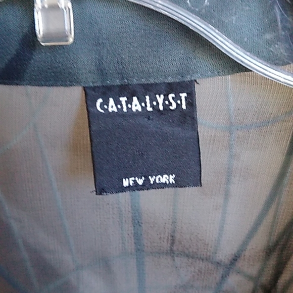 Catalyst Top - Picture 4 of 13